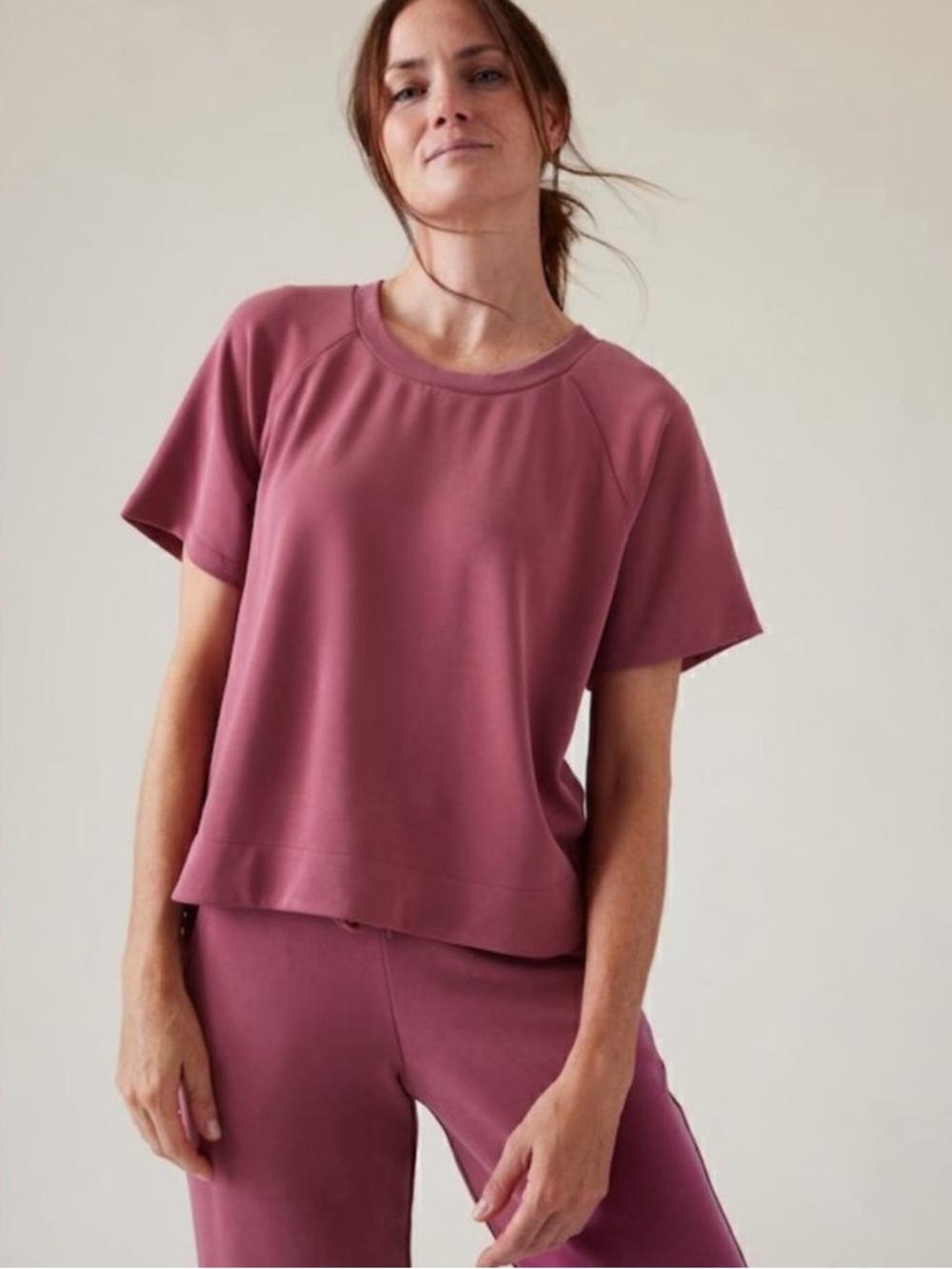 Athleta SeaSoft Top in Berry Rose Women's XL Short Sleeve Boxy Athleisure